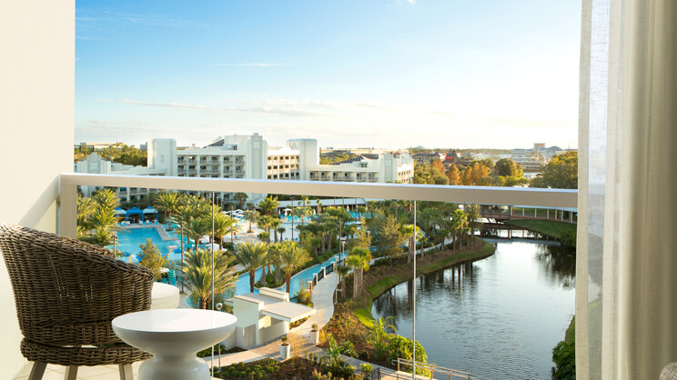 Hilton Orlando Buena Vista Palace Disney Springs Area